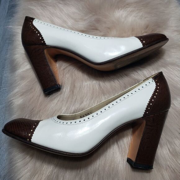 Salvatore Ferragamo Black and White Saddle shoes H - Picture 4 of 6